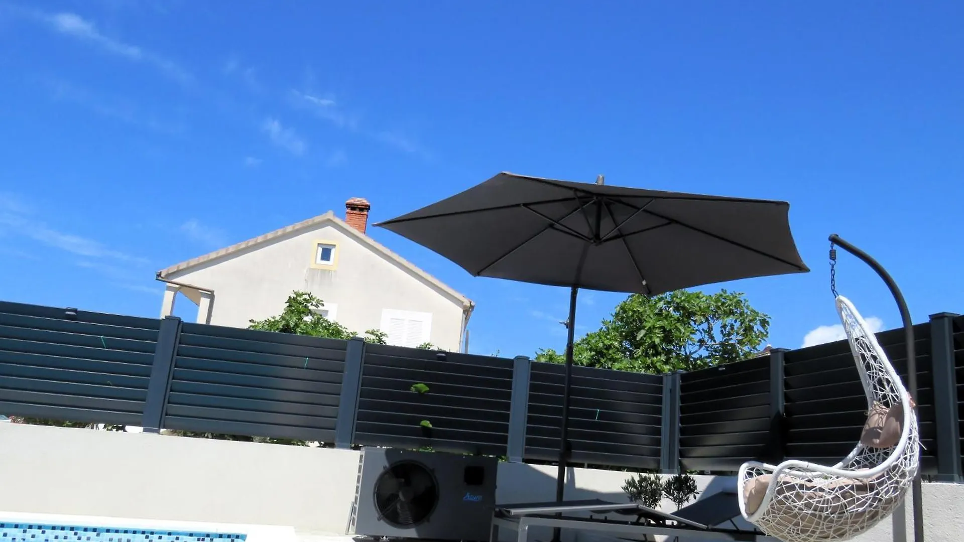 Appartamento Duplex House Angela With Private Heated Pool Privlaka  Croazia